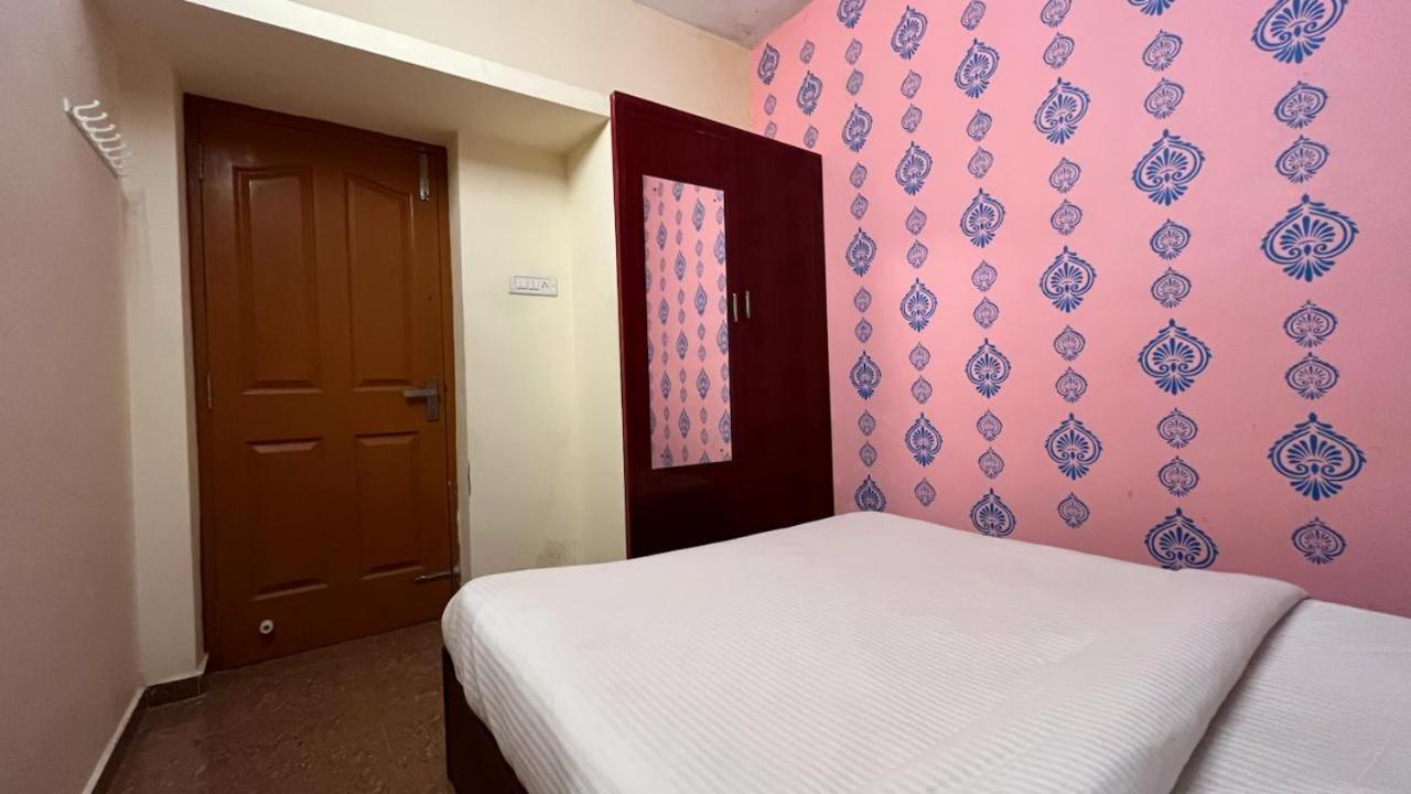 Shri Sai Balavany Residency Pondicherry Exterior photo